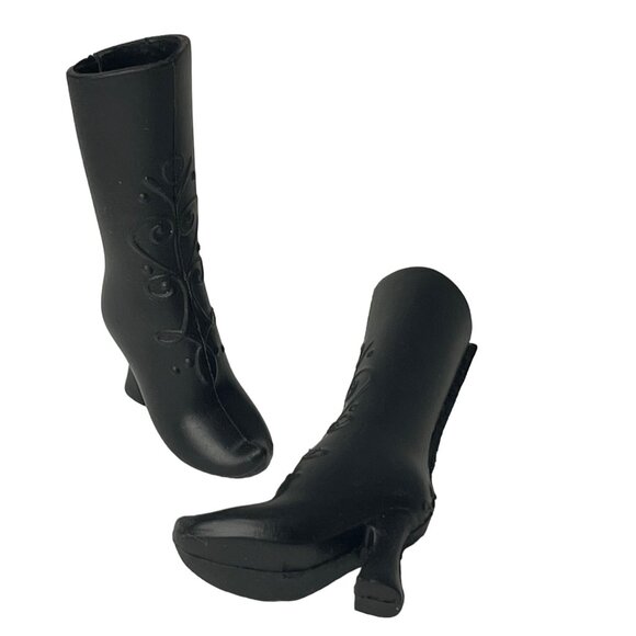 Disney Frozen Anna Black Barbie Doll Boots With Heels & Swirl Pattern - Fashion - Picture 3 of 9